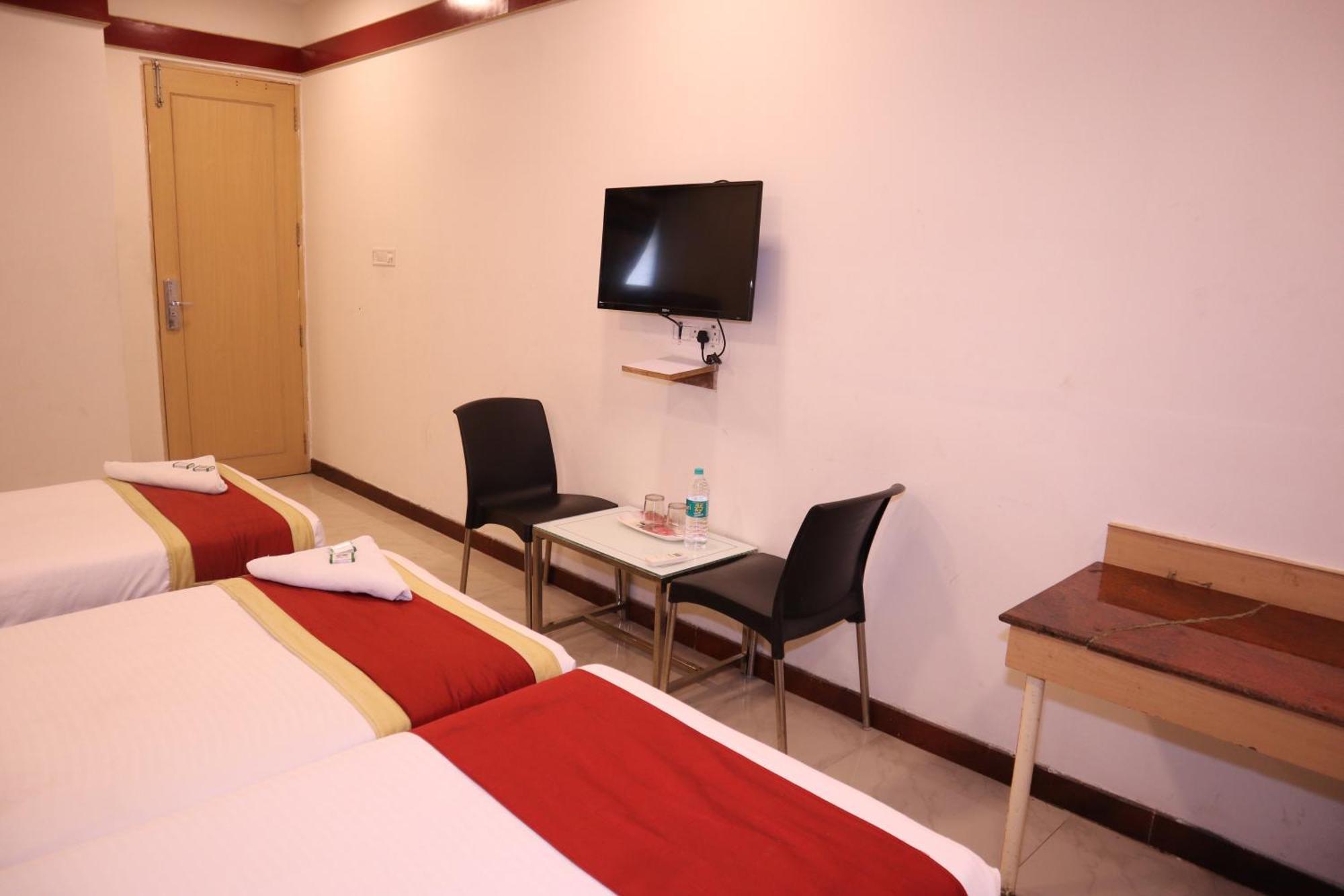 Sri Sai Ram Suites Bangalore Luaran gambar