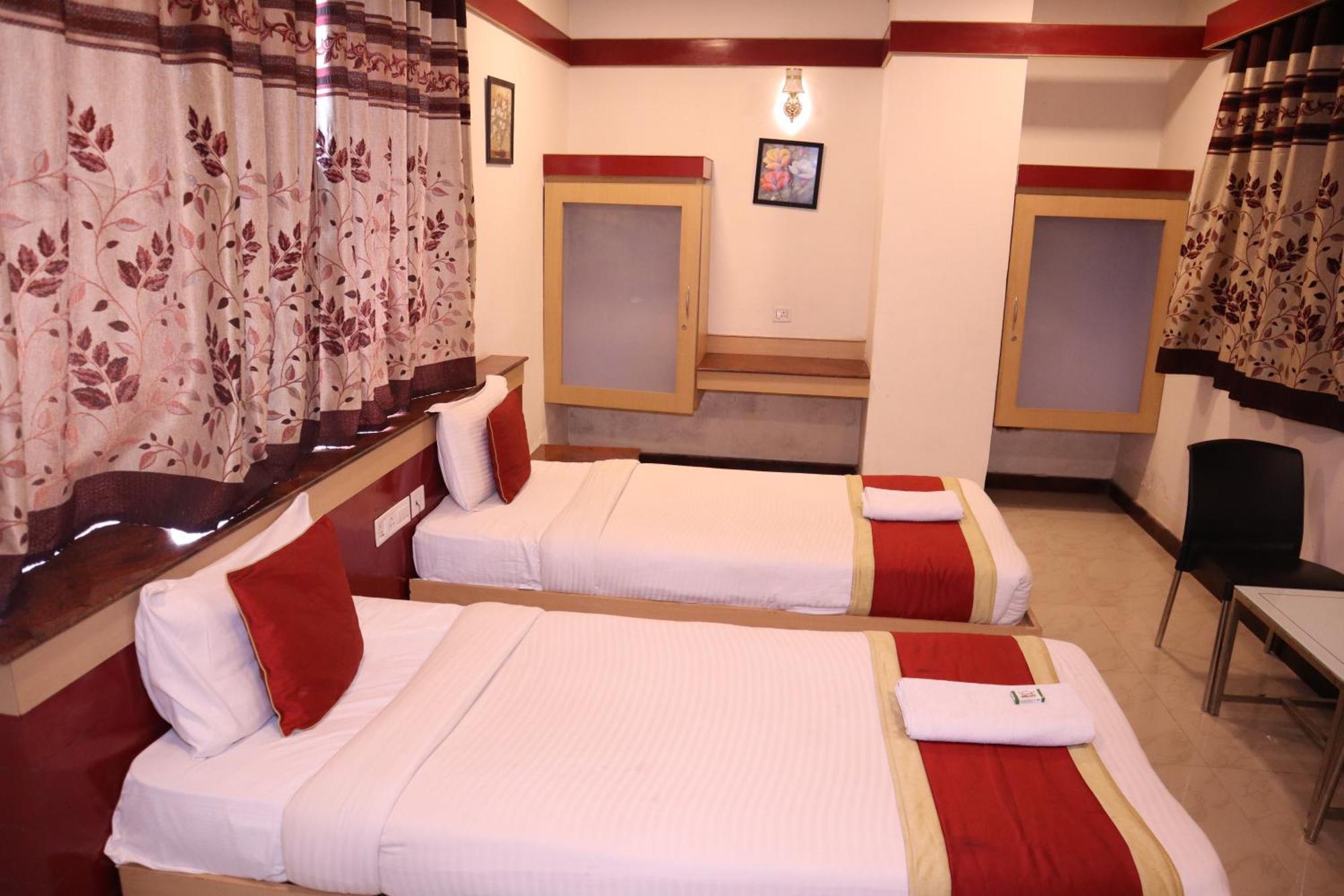 Sri Sai Ram Suites Bangalore Luaran gambar